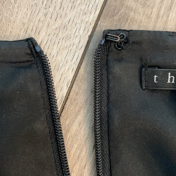 Theory women’s Black Sleeveless Pleated shift Dress Size 2 - Picture 7 of 7